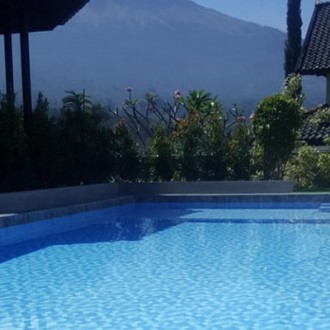Villa Selekta Jardin (Dekat Wisata Selekta) | 4 Kamar + Pool