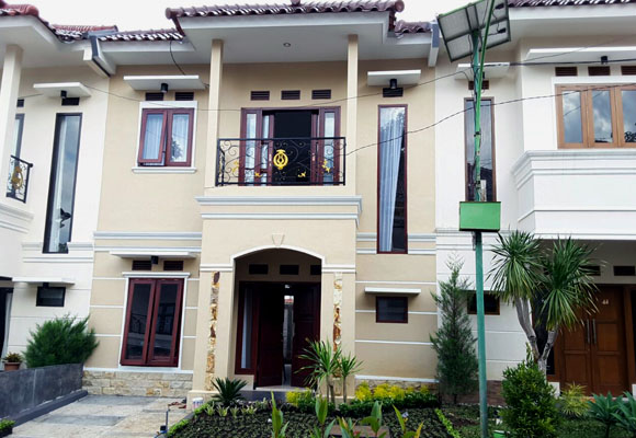 Villa Sakura Batu Malang